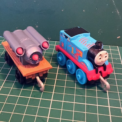 Rocket thomas pack mattel - rocket,